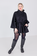 Hailey ullponcho i sort